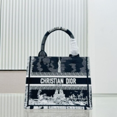 Dior Shopping Bags